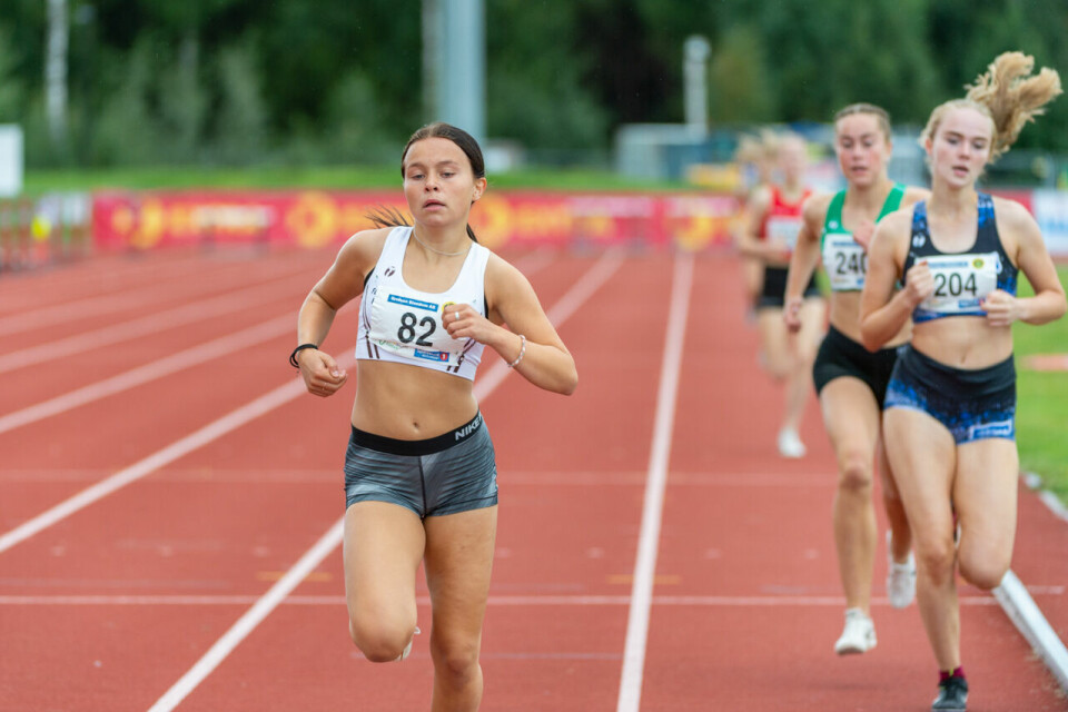 UM 2020: Malin Hoelsveen suveren i J15, Leona Andersen Vedvik vant J16 på 800 meter J15_800m_Heat1_Ingrid Johanne Solheim (82)_DSC9853.jpg