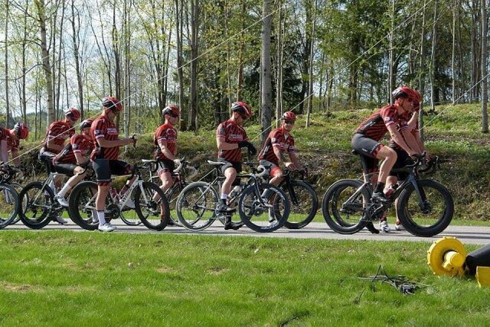 Team Foss Sport-pulje klar til start ved Kongsvingerhallen torsdag. (Foto: Per Kr. Johansen) Team Foss Sport-pulje klar til start ved Kongsvingerhallen torsdag. (Foto: Per Kr. Johansen)