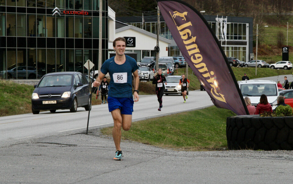 Pangstart for vinterkarusellen i Ålesund 10km_Matias_Moerkedal_maal