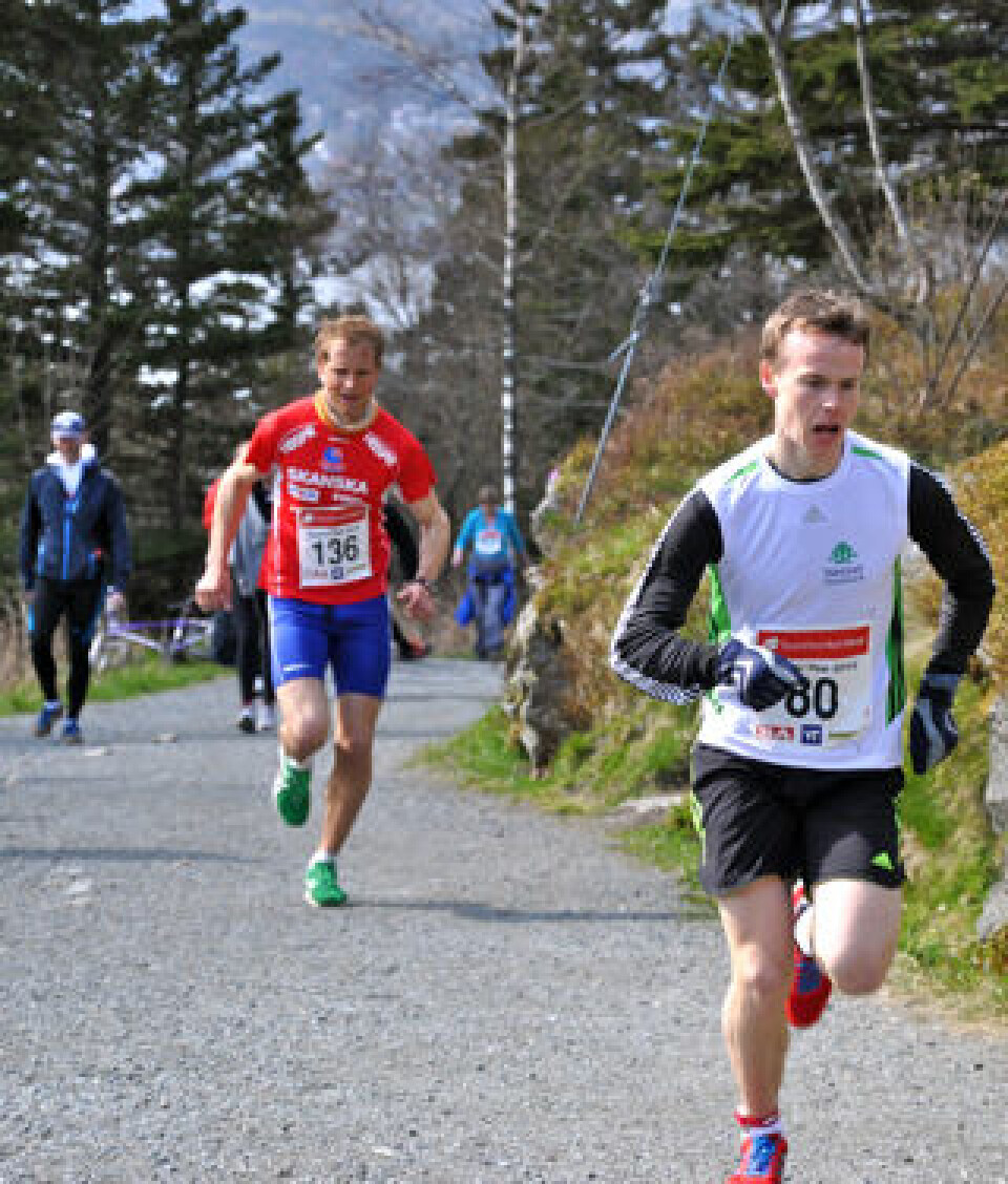 Johan Bugge med vinger opp Fløyen DSC_0049