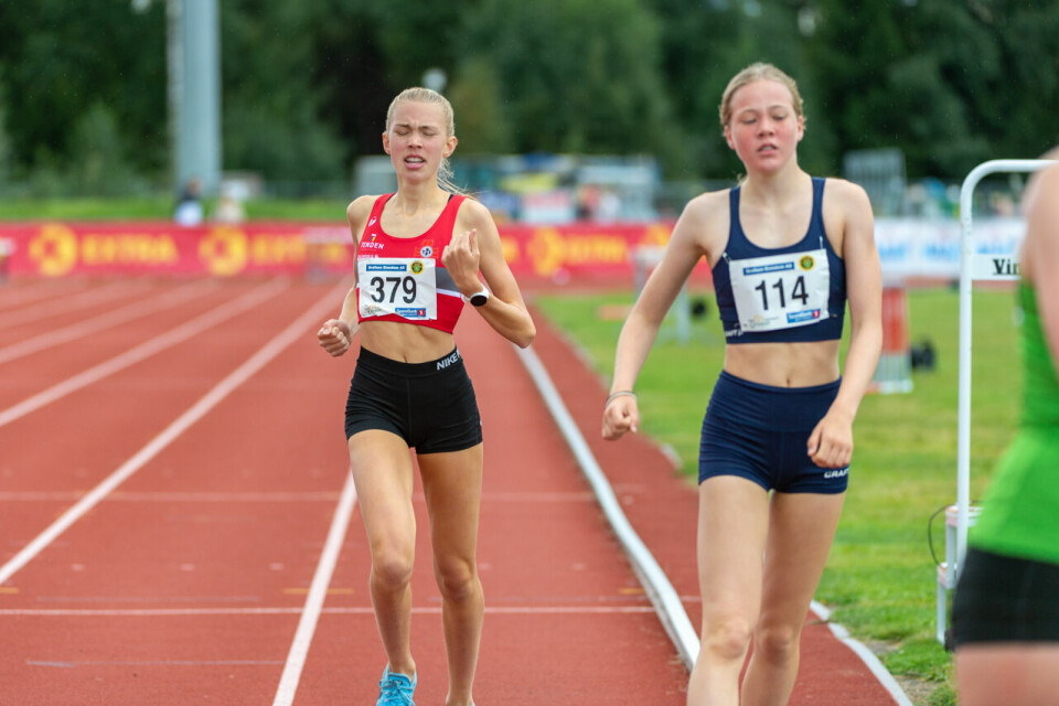UM 2020: Malin Hoelsveen suveren i J15, Leona Andersen Vedvik vant J16 på 800 meter J15_800m_Heat2_Anne-Grete L Stillerud (379)_DSC9870.jpg