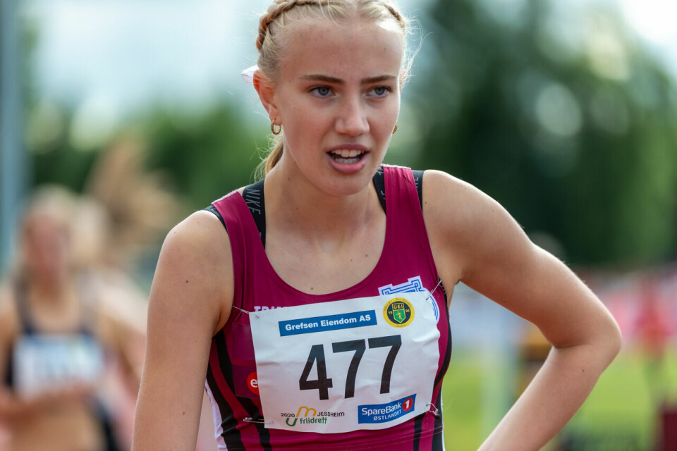UM 2020: Malin Hoelsveen suveren i J15, Leona Andersen Vedvik vant J16 på 800 meter J16_800m_Heat3_Leona Andersen Vedvik (477)_DSC9778.jpg
