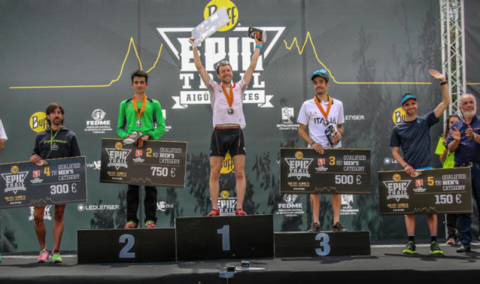 Stian Angermund-Vik dobbelt verdensmester i SkyRunning Seierspallen_640.jpg