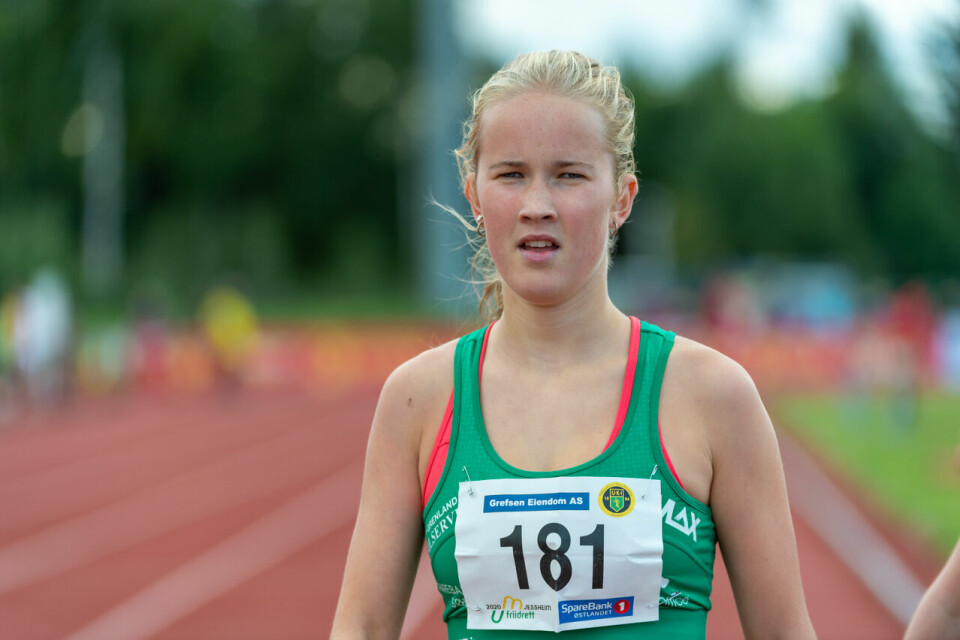UM 2020: Malin Hoelsveen suveren i J15, Leona Andersen Vedvik vant J16 på 800 meter J16_800m_Heat2_Ylva Synnevaag Stamland (181)_DSC9745.jpg
