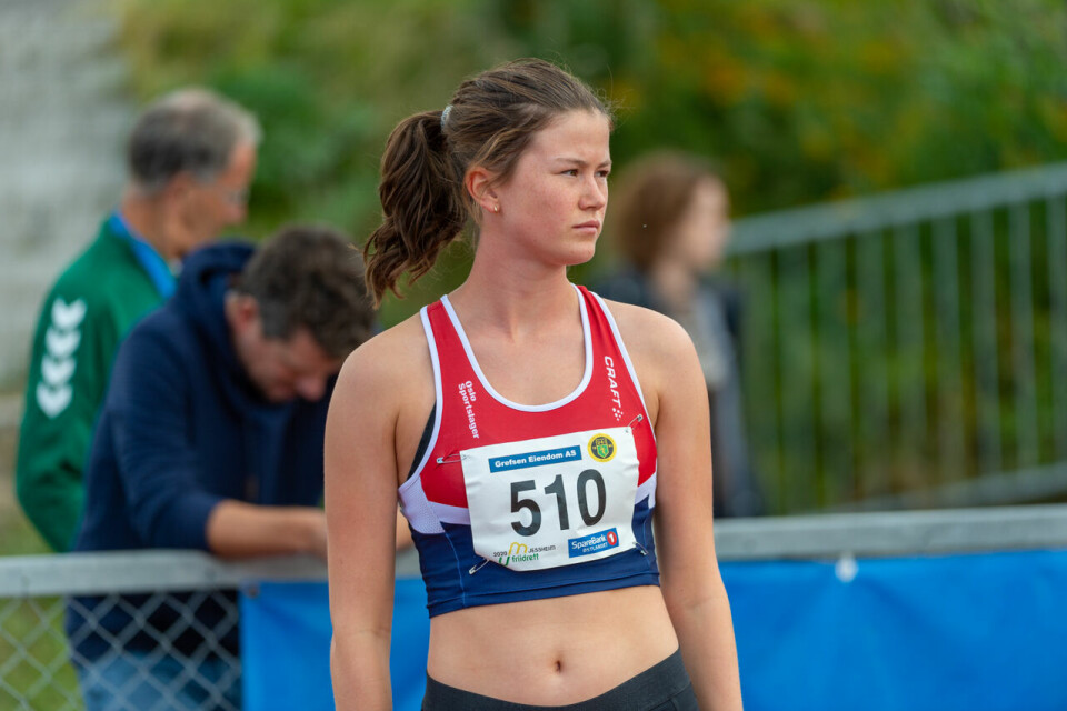 UM 2020: Malin Hoelsveen suveren i J15, Leona Andersen Vedvik vant J16 på 800 meter J16_800m_Heat2_Mille Baastad Berg (510)_DSC9727.jpg
