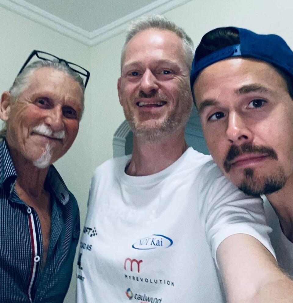 Magnus Thorud: Veien til Sparta - løpsrapport del 1 Magnus_Eiolf_Simen_selfie-rapport-del1.jpg