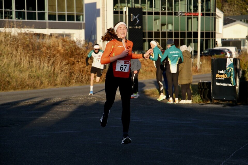 Pangstart for vinterkarusellen i Ålesund 10km_Janne_Elin_Vatnaland