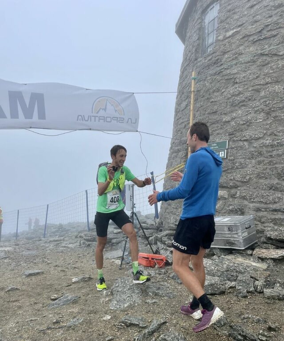 Stian Angermund og Lina Elkotthelander vant det 20. og siste La Sportiva Skåla Opp Stian_og_nr_foto_Anne Jenny Dvergsdal.jpg