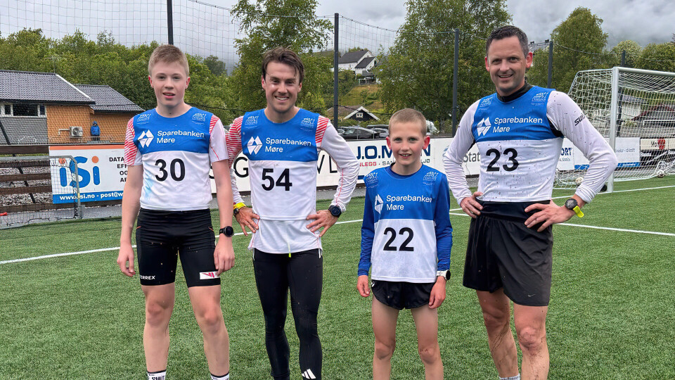 De fire raskeste herrene: F.v. Kristian Skjeflo Unhjem (tid 17.00) , Petter Engdahl (15.41), Bastian Straume Indredavik (17.22) og Bård Indredavik (17.22). (Foto: Siw Kathrine Tokle) De fire raskeste herrene: F.v. Kristian Skjeflo Unhjem (tid 17.00) , Petter Engdahl (15.41), Bastian Straume Indredavik (17.22) og Bård Indredavik (17.22). (Foto: Siw Kathrine Tokle)