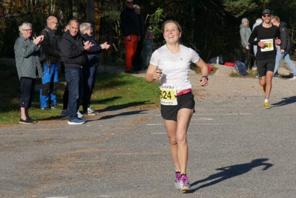 Seier til Lise Lavoll Borgen-Johansen og John Christian Deighan i Fredrikstad Maraton damevinner_P1150228.jpg