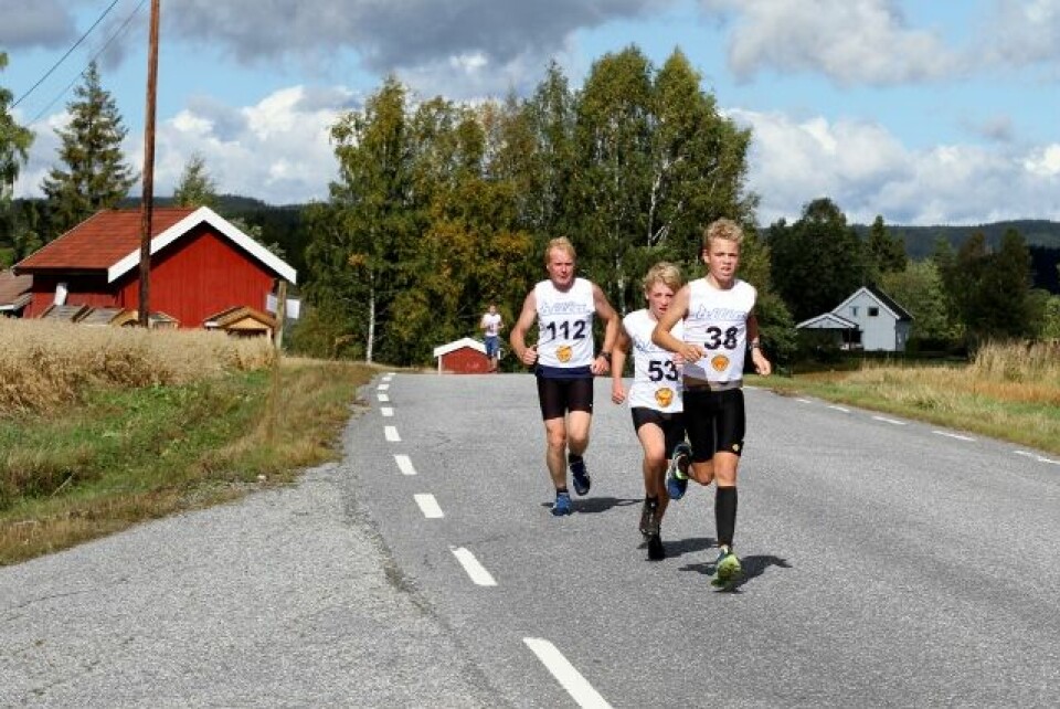 Ann Heidi Scharning og Jonas Amundsen vant også i Skogbygda IMG_1719 (640x427).jpg