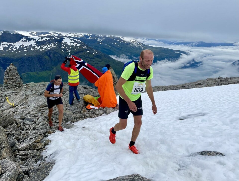 Stian Angermund og Lina Elkotthelander vant det 20. og siste La Sportiva Skåla Opp Oddbjørn Hjelmeset.jpg