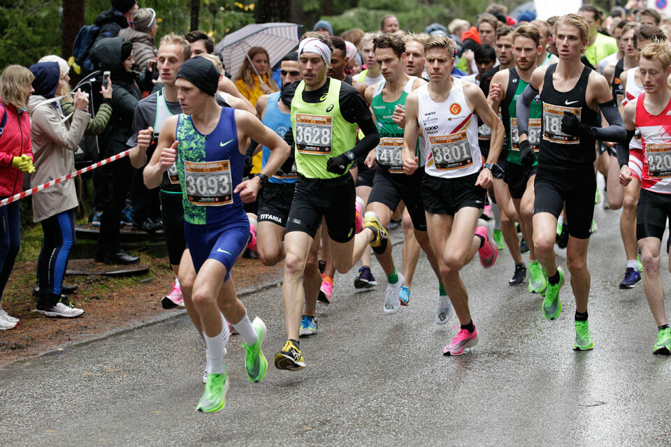 Jakob Ingebrigtsen med seier og norsk rekord i Hytteplanmila starten_elite_F6C1543.jpg