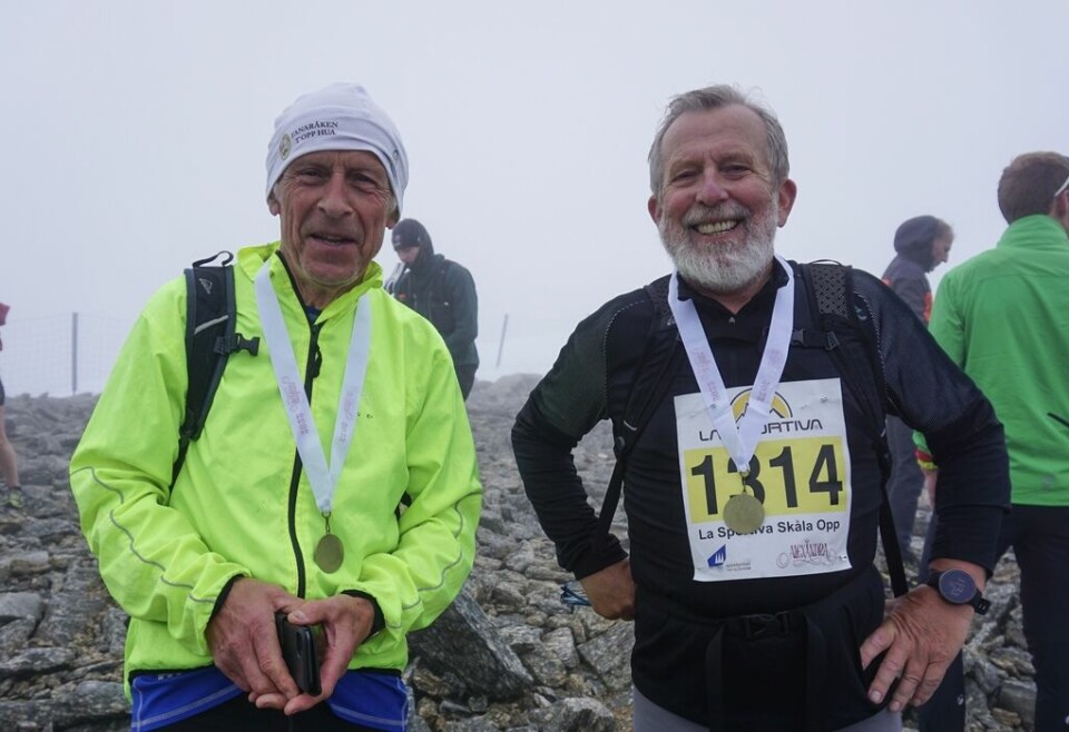 Stian Angermund og Lina Elkotthelander vant det 20. og siste La Sportiva Skåla Opp 05__Kjetil_Ringstad_Kjell_Mindor_Fagerlund_trimklassa.jpg 1021x76.jpeg