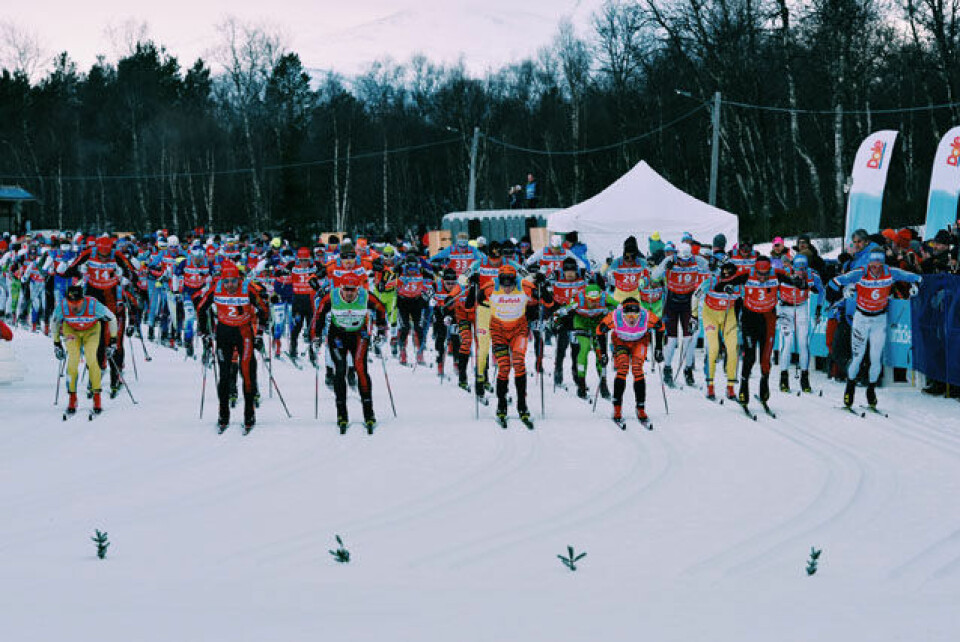Kowalczyk og Kjølstad vant Åre-fjällsloppet i Ski Classics-finalen Start_menn.jpg