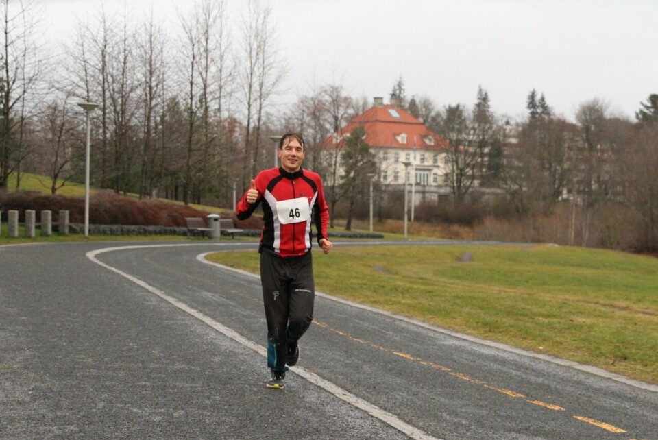 Tomler opp og bare blide løpere på Fornebu Juleultra IMG_6613_Richard_Scarborugh (1280x854).jpg
