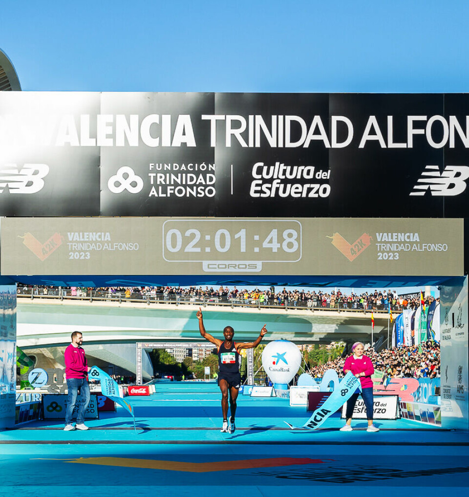 Valencia Maraton – historisk høyt maratonnivå i «The City of Running» Sisay-Lemma-foto-Valencia-Maraton 2332-MVTA 2023-812.jpg