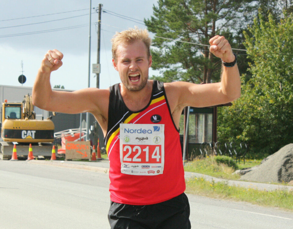Fra regn til sol i Grimstad Maraton IMG_0876FloystadAndreasHalvM.jpg
