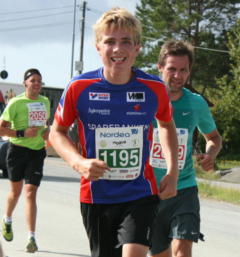 Fra regn til sol i Grimstad Maraton IMG_0890MyrestolJohansson10km.jpg