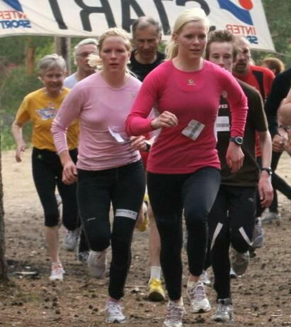 Eli og Ida GP viste vei ved Vollkoia Eli_Ida_GP_Gaa-joggen_2009_cropped_412x463