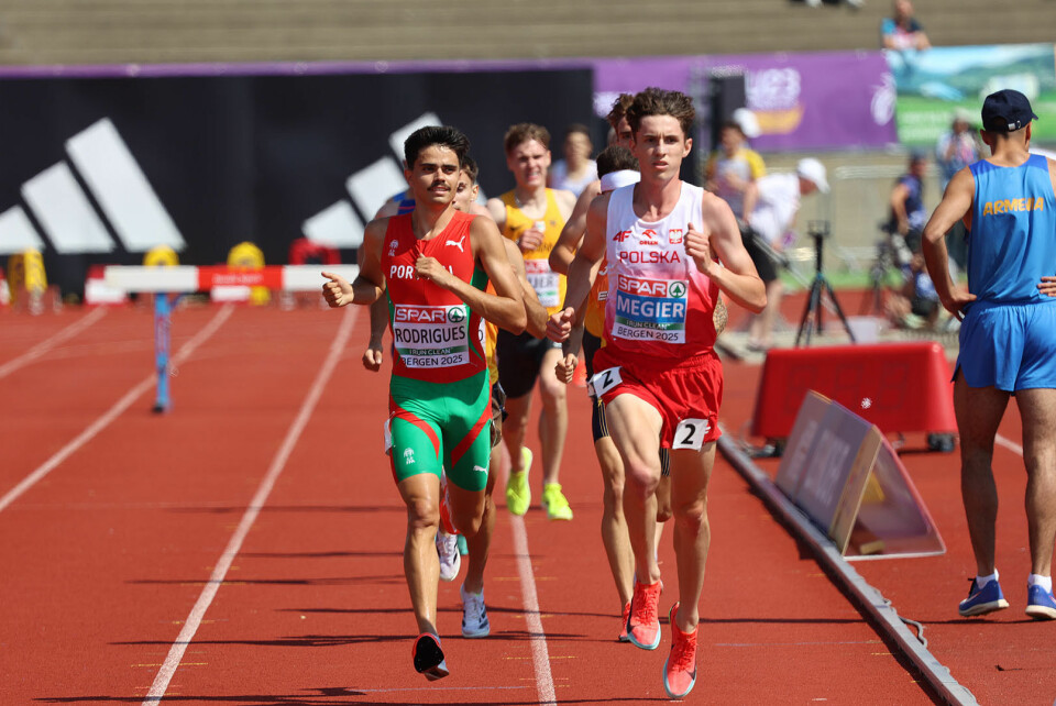 Lourenco Rodrigues fra Portugal (til venstre) løp til bronse, mens gullet gikk til polske Maciej Megier. Her fra kvalifiseringen, som polakken også vant i sitt heat. (Foto: Arne Dag Myking) Lourenco Rodrigues fra Portugal (til venstre) løp til bronse, mens gullet gikk til polske Maciej Megier. Her fra kvalifiseringen, som polakken også vant i sitt heat. (Foto: Arne Dag Myking)
