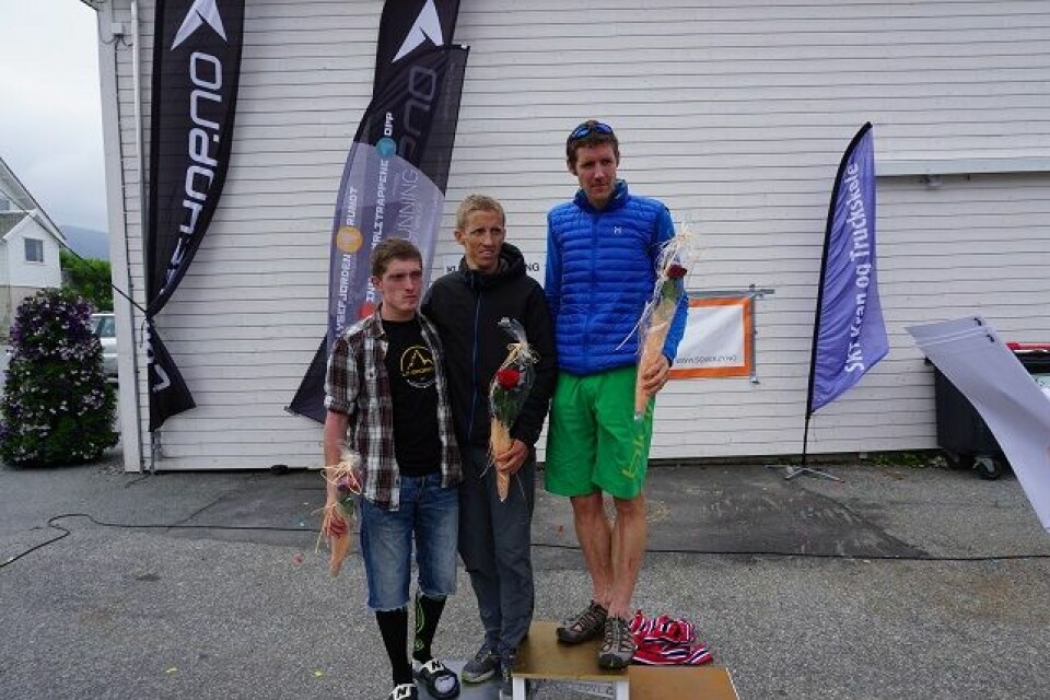 Jon Duncan vant Lysefjorden Rundt Extreme Ultra Trail 084 pallen.jpg