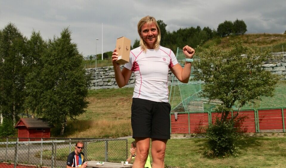 Mona Grindberg fra Verdal FIK var beste kvinne og totalt nest beste løper på maraton i heite Hornindal. Foto: Helge Fuglseth Mona Grindberg fra Verdal FIK var beste kvinne og totalt nest beste løper på maraton i heite Hornindal. Foto: Helge Fuglseth