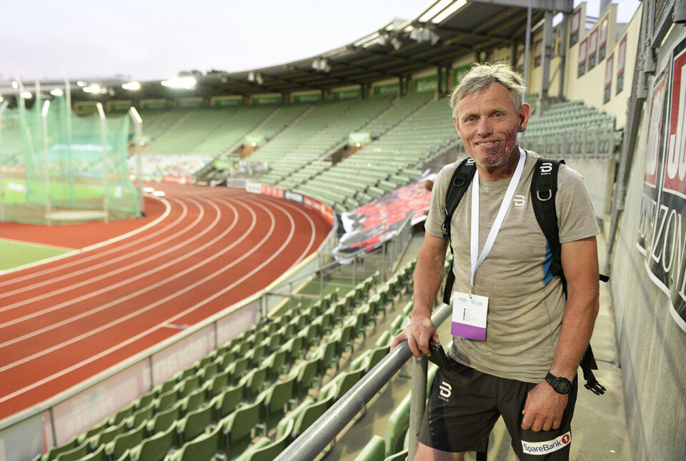 Pål Gunnar Mikkelsplass, som er Therese Johaug sin personlige trener, var fornøyd med sin elev etter innsatsen på Bislett torsdag kveld. (Foto: Bjørn Johannessen) Pål Gunnar Mikkelsplass, som er Therese Johaug sin personlige trener, var fornøyd med sin elev etter innsatsen på Bislett torsdag kveld. (Foto: Bjørn Johannessen)