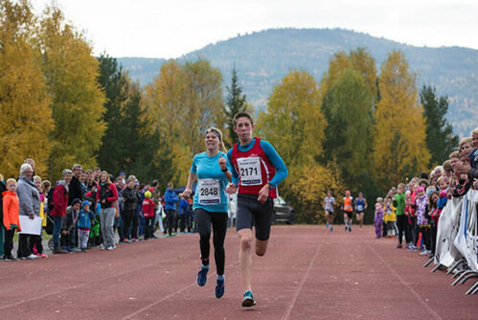 Furumomila: Karoline Bjerkeli Grøvdal med ny rekord på 10 km vinner_dame5km_maal.jpg
