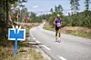 Erik Bergersen på veg til ny sterk rekord med 2.48 i Steinsland Bygdemaraton lørdag. (Foto: Finn Kollstad)