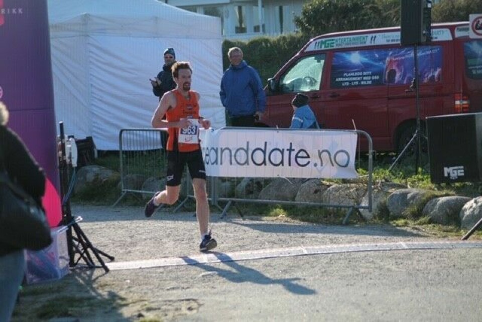 504 fullførte Hålandvannet Rundt, Erlend Aano vant halvmaraton Ørgan_Grønnevig_2-plass.jpg