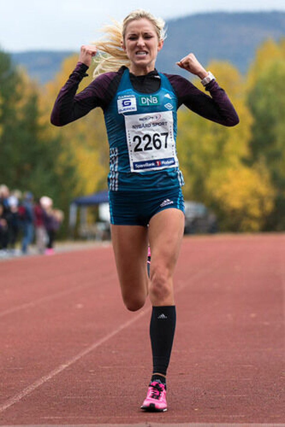 Furumomila: Karoline Bjerkeli Grøvdal med ny rekord på 10 km karoline_bjerkeli_grovdal_maal.jpg