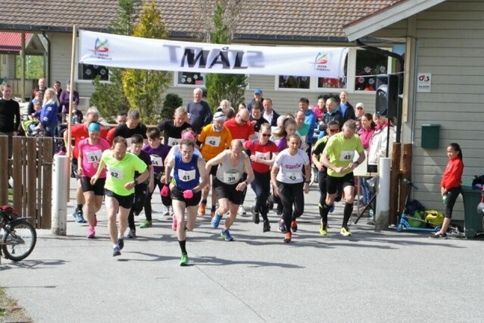 Nedregård og Ryste vant Kleivane rundt 01_starten.jpg