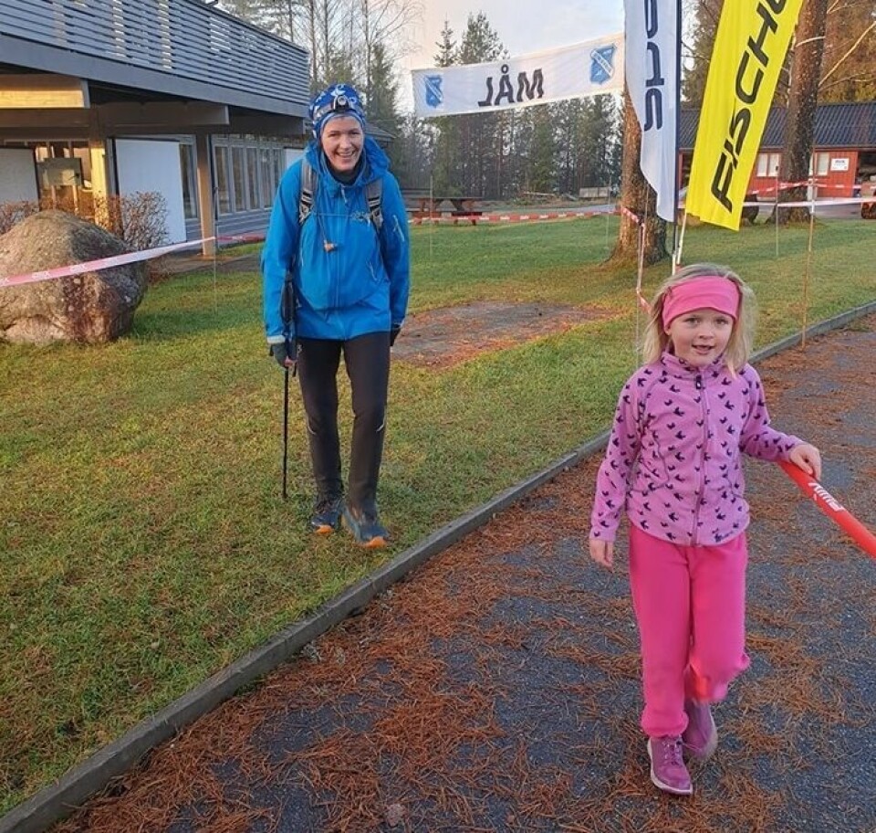 Øyunn løp Svalandsgubben 8 ganger i løpet av 53 timer: Nå skal hun sove resten av uka Øyunn_etter_7_runde_foto_Magnus_Antonsen.jpg