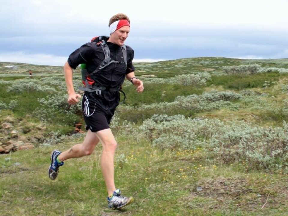 Leif Abrahamsen og Amund Totland løper 4X80 km i spesial EcoTrail IMG_4106_Amund_Totland.jpg