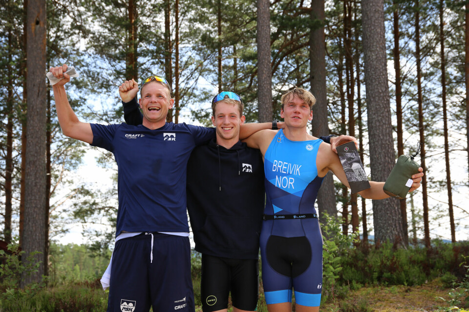 Finnskogen Triathlon med deltagere fra fjern og nær Pallen sprint menn.jpg