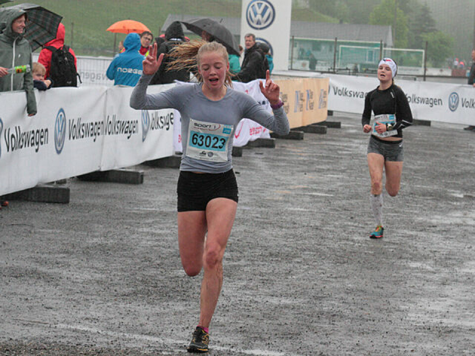 683 fullførte UngdomsBirken til tross for våte og sleipe forhold IMG_9362_Sigrid-JS.jpg