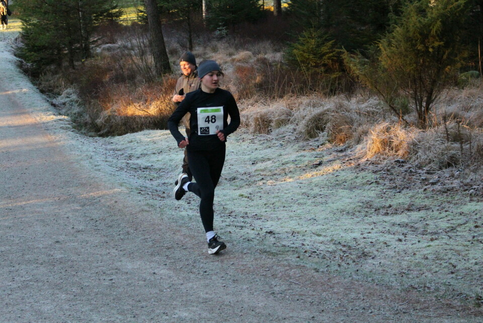 Topptider og personlige rekorder i den tredje Arborettrimmen IMG_1134 Lillian Hatl¢y beste dame på 2,7 km.jpg
