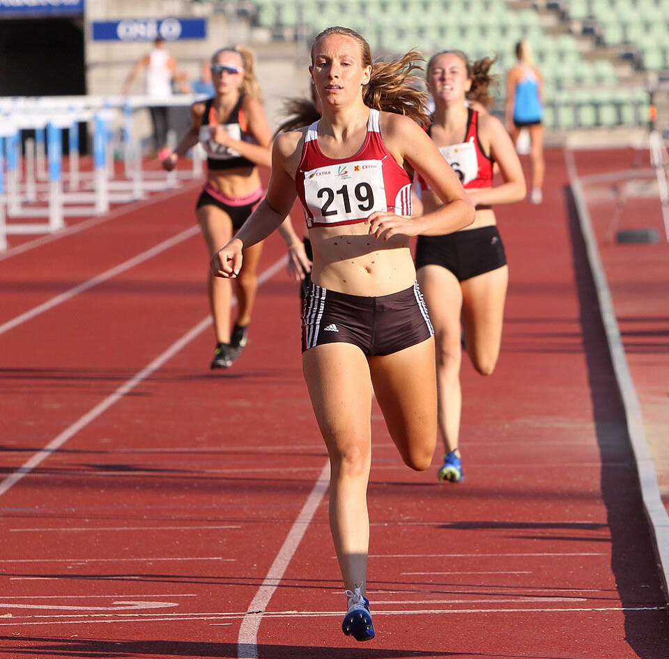 Sterke navn og tider på 3000 m kvinner i sommerstevnet på Bislett 800m_damer_B-heat_maalgang_A20G9807.jpg