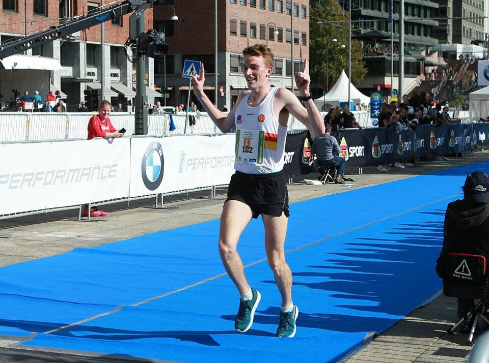 Runa Falch og Marius Vedvik vant halvmaratonløpet i Oslo Marius_Vedvik_suveren_vinner_halvmaraton_AZ3T1364.jpg