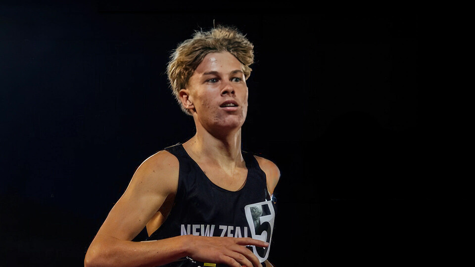 Sam Ruthe ble i natt tidenes yngste løper på en engelsk mile. (Skjermdump fra AthleticsNZ / Youtube) Sam Ruthe ble i natt tidenes yngste løper på en engelsk mile. (Skjermdump fra AthleticsNZ / Youtube)