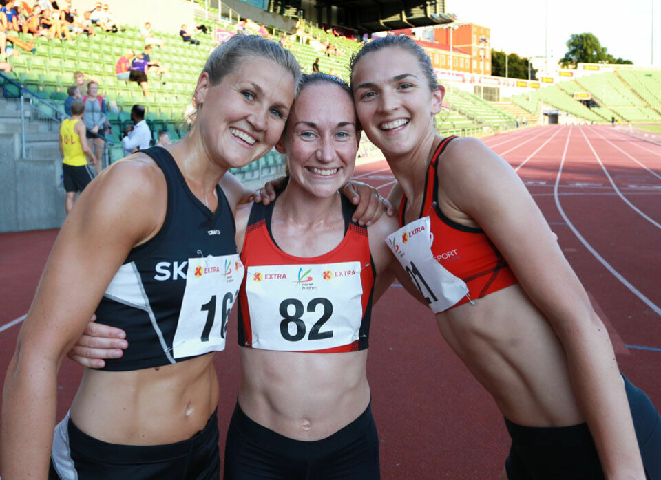 Sterke navn og tider på 3000 m kvinner i sommerstevnet på Bislett 3000m_damer_de_tre_beste_AZ3T6397.jpg