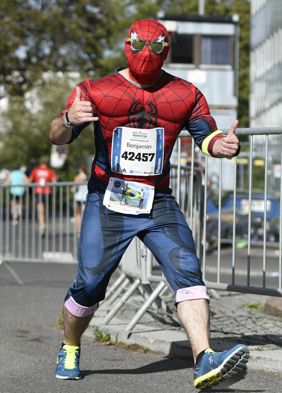 Runa Falch og Marius Vedvik vant halvmaratonløpet i Oslo spiderman_50D2586.jpg
