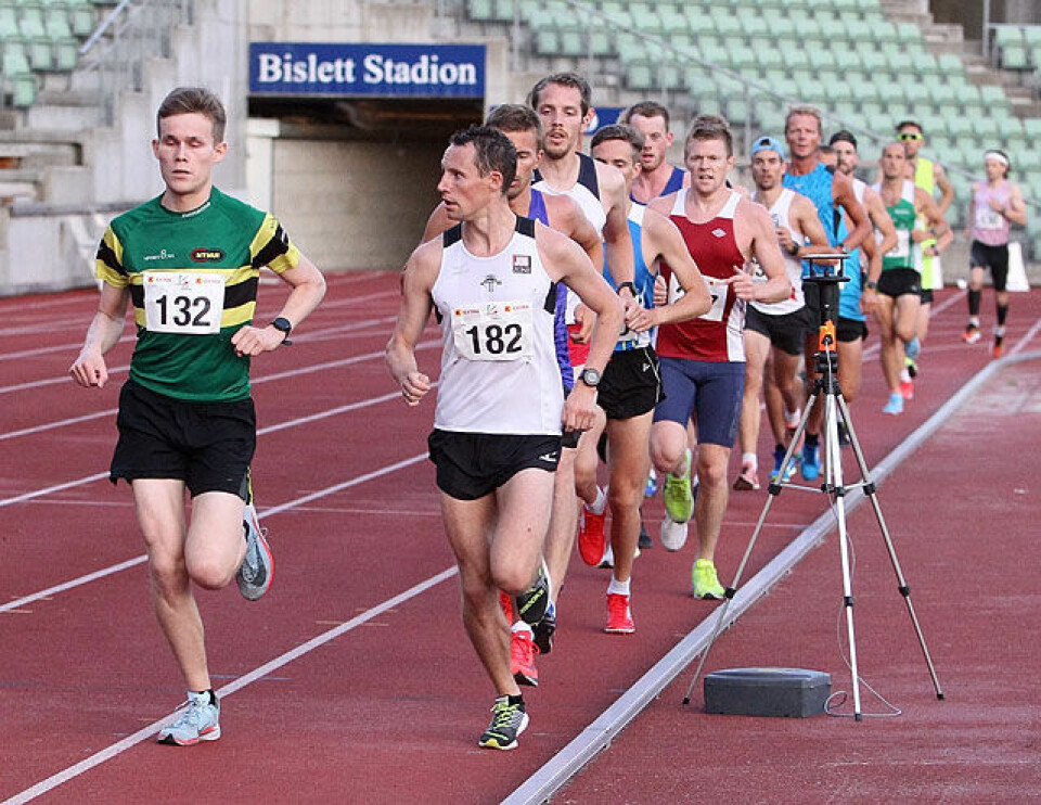 Sterke navn og tider på 3000 m kvinner i sommerstevnet på Bislett 10000m_menn_Nortveit_hare_for_NM-krav_A20G0691.jpg