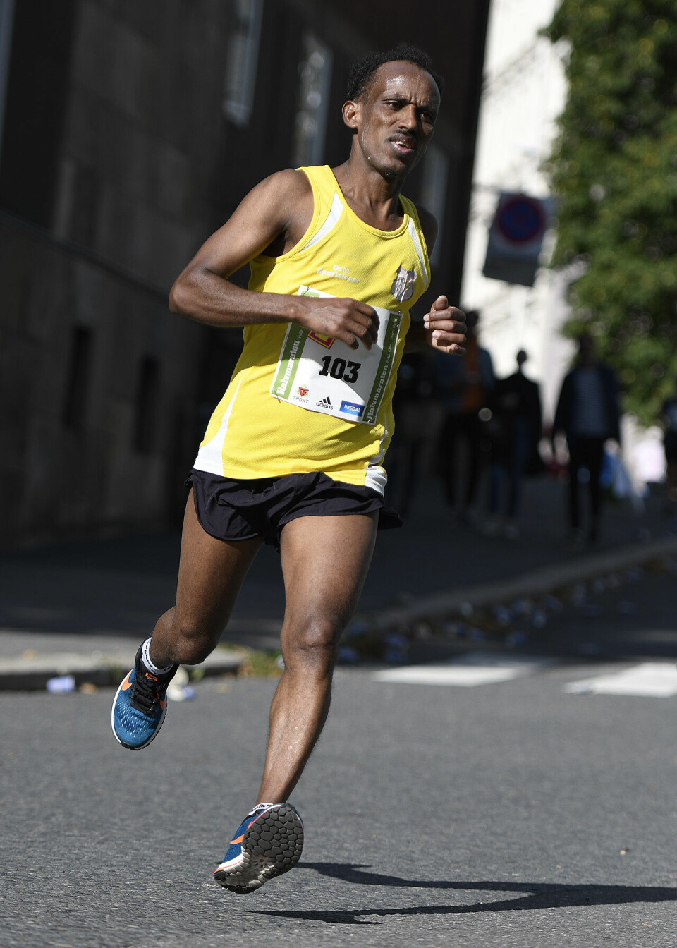 Runa Falch og Marius Vedvik vant halvmaratonløpet i Oslo tesfaimikael_50D2576.jpg
