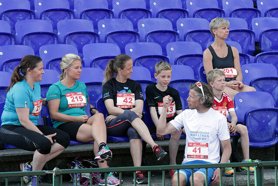 Varmt og folksomt da Sommerkarusellen startet opp IMG_1908.jpg