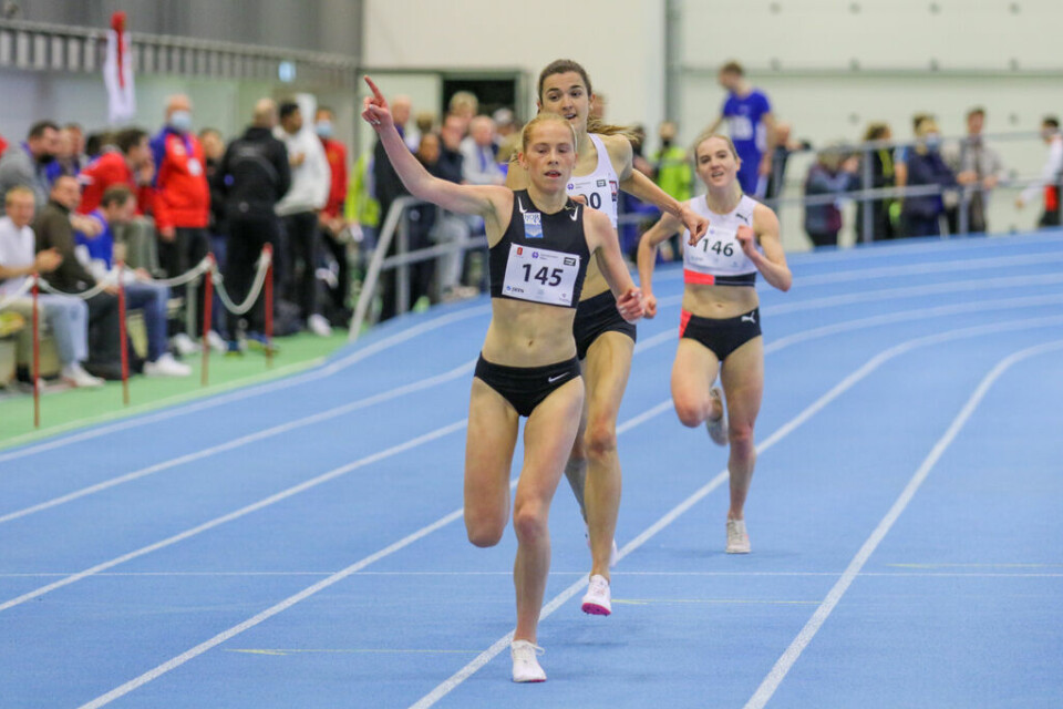 Ina Halle Haugen da hun vant 3000 m innendørs i Ulsteinhallen sist vinter. (Foto: Martin Hauge-Nilsen) Ina Halle Haugen da hun vant 3000 m innendørs i Ulsteinhallen sist vinter. (Foto: Martin Hauge-Nilsen)