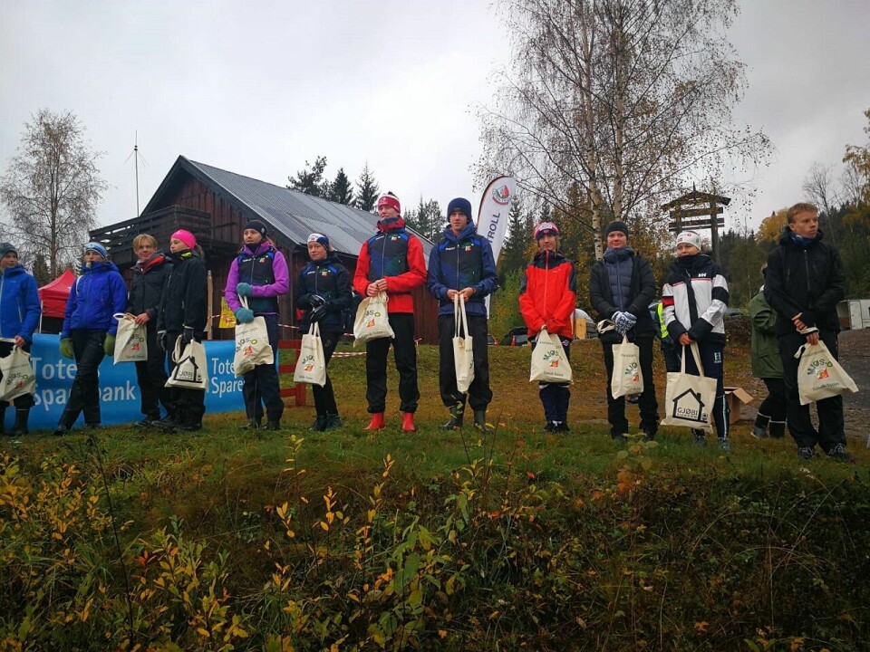 Kretskampen i orientering for ungdom på Reinsvoll Tre beste stafettlagene fra v. til h. Arrang¢rfoto Vanja Staff.jpg