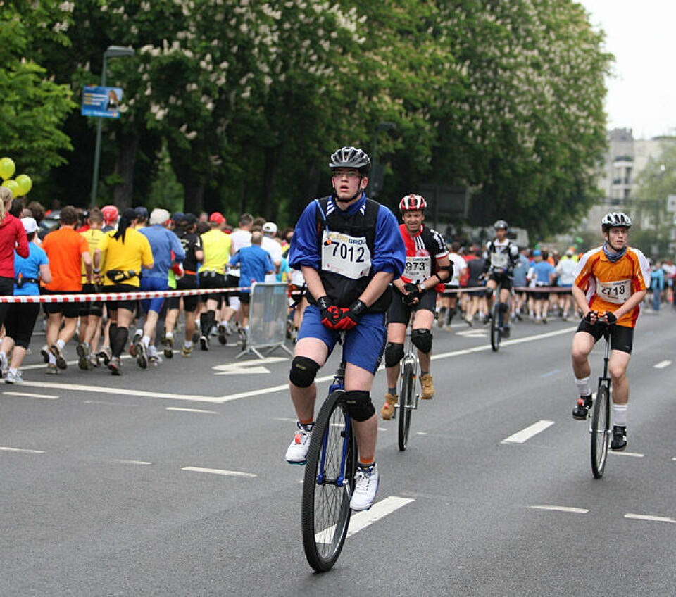 Flott norsk dag i Düsseldorf Enhjuling7km_loepere_start2_9C0E5948