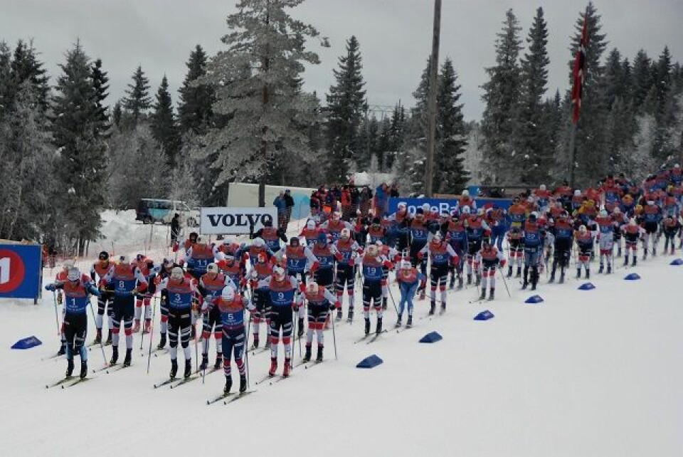 Marit Bjørgen og Martin Johnsrud Sundby vant skiathlon på Gåsbu Start_menn.jpg